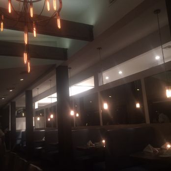Moonshadows - The reason for the one star - Seafood Near Me - Malibu, California Moonshadows - The reason for the one star - Seafood Near Me - Malibu, California