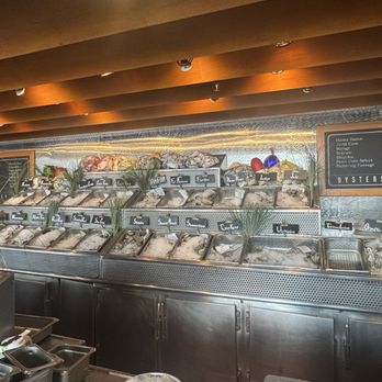 Elliott's Oyster House - Seafood Near Me - Seattle, Washington Elliott's Oyster House - Seafood Near Me - Seattle, Washington