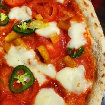 Community Pie - Downtown - Hot Hawaiian - Pizza Near Me - Chattanooga, Tennessee