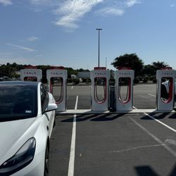 Tesla Supercharger - 20 Tesla Superchargers