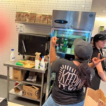 Chipotle Mexican Grill - Mexican Near Me - Dresher, Pennsylvania