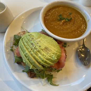 FRIEDA - Half avocado toast with smoked salmon and butternut soup - Cafes Near Me - Philadelphia, Pennsylvania FRIEDA - Half avocado toast with smoked salmon and butternut soup - Cafes Near Me - Philadelphia, Pennsylvania