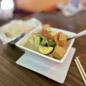 Bangkok Thai - Avocado Curry - Thai Near Me - Thermopolis, Wyoming