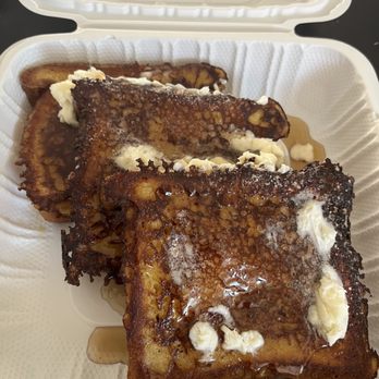 Eggs 'n Things - Hawaiian Sweet Bread French Toast - Breakfast & Brunch Near Me - Honolulu, Hawaii