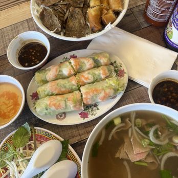 Pho 87 - vermicelli bowl and rare beef pho with spring rolls - Vietnamese Near Me - Los Angeles, California Pho 87 - vermicelli bowl and rare beef pho with spring rolls - Vietnamese Near Me - Los Angeles, California