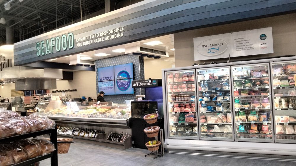 HYVEE Updated September 2024 197 Photos & 16 Reviews 2424 E