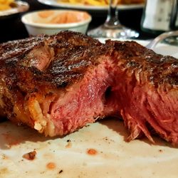 Almacén de carnes - Ojo de bife a punto