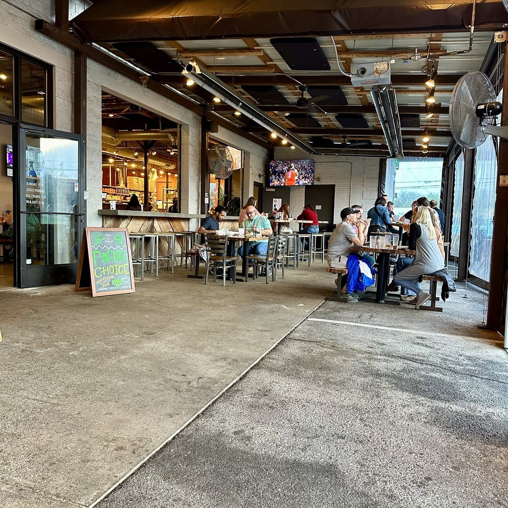 TennFold Brewing - Outdoor patio is covered and has TVs - it's a great location for bad weather! - Pizza Near Me - Nashville, Tennessee