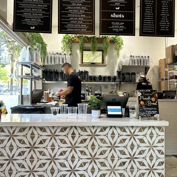 The Blend Superfood Bar - Inside and menu - Juice Bars & Smoothies Near Me - Ojai, California