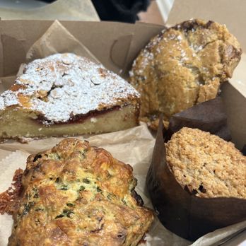 Broken Tart - Chocolate cookie Blueberry muffin Kale and cheddar scone Bostock - Bakeries Near Me - Oak Park, Illinois Broken Tart - Chocolate cookie Blueberry muffin Kale and cheddar scone Bostock - Bakeries Near Me - Oak Park, Illinois