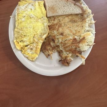 Rise & Dine Restaurant - Goetta omelette - Breakfast & Brunch Near Me - Bethel, Ohio Rise & Dine Restaurant - Goetta omelette - Breakfast & Brunch Near Me - Bethel, Ohio