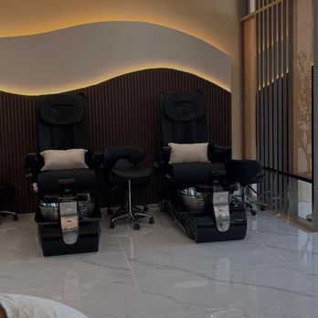 Shape Nail Lounge - Pedi chairs - Nail Salons Near Me - Lakewood, California Shape Nail Lounge - Pedi chairs - Nail Salons Near Me - Lakewood, California