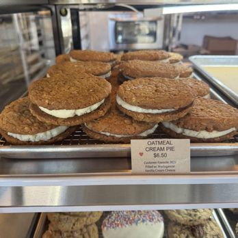 My Delight CupCakery - Desserts Near Me - Ontario, California