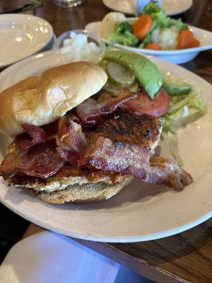 Charlie's on the Lake by null