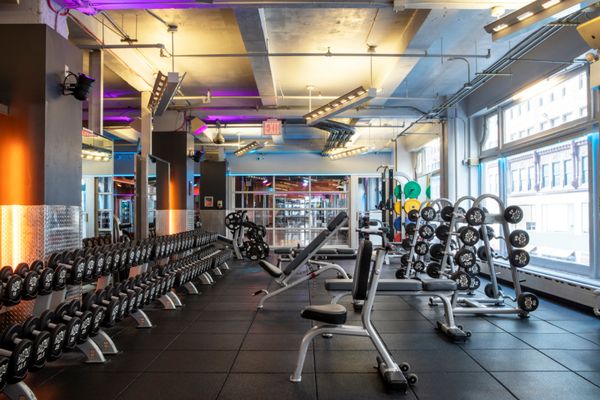 Crunch Fitness - 38th Street by null