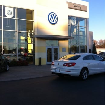 VALLEY AUTO WORLD BMW - Updated September 2024 - 29 Photos & 46 Reviews ...