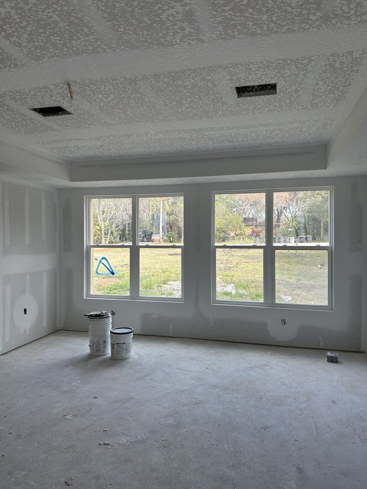 Slide of Lissie’s Roofing and Construction