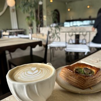 Hinar - Vanilla latte and mushroom and chive pastry - Cafes Near Me - San Diego, California