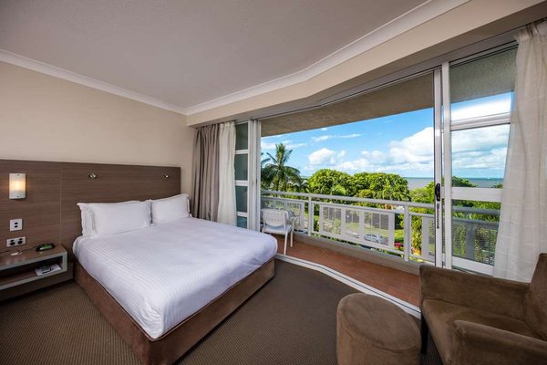 DoubleTree by Hilton Hotel Cairns by null