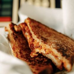 Java Jukebox Cafe & Eatery - Tomato Basil Pesto Grilled Cheese