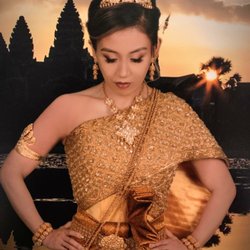 Lightbox Photography - Khmer Bridal Shoot