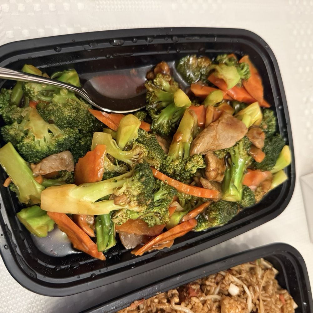 Wing's Carryout - Broccoli 39. Beef with Broccoli - Chinese Near Me - Milwaukee, Wisconsin Wing's Carryout - Broccoli 39. Beef with Broccoli - Chinese Near Me - Milwaukee, Wisconsin