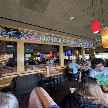 Applebee's Grill + Bar - Dining - Sports Bars Near Me - Batavia, New York