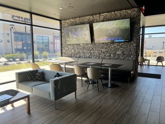 CMX CinéBistro Halcyon by null