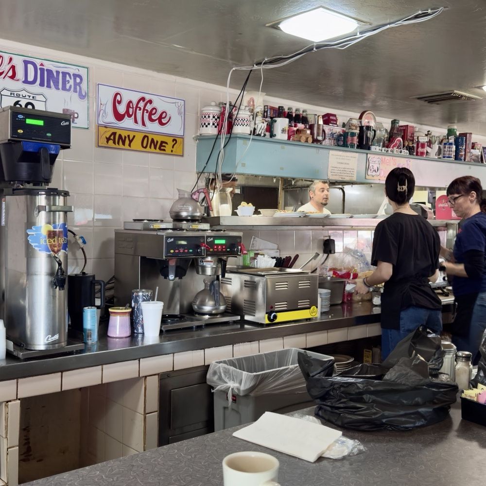 Mel's Diner - Inside - Diners Near Me - Phoenix, Arizona Mel's Diner - Inside - Diners Near Me - Phoenix, Arizona