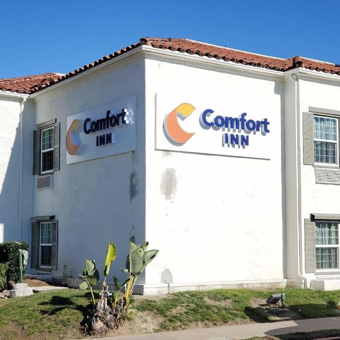 BEST DEAL NEON SIGNS & AWNINGS Updated August 2024 33 Photos 122