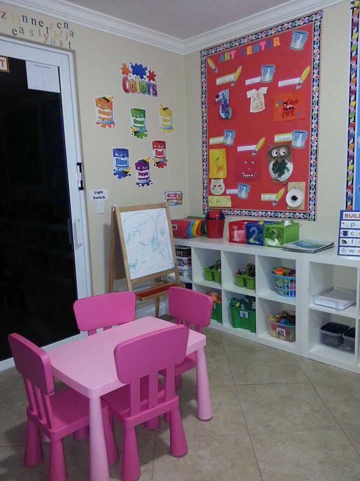 The Kids Place Preschool - childcare center in Palm Springs, FL