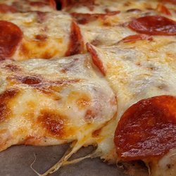 Verona Pizza - Detail of pepperoni pizza