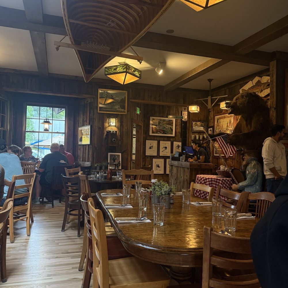 The Kneadery - indoor seating - Breakfast & Brunch Near Me - Ketchum, Idaho