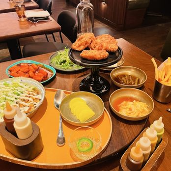 Coqodaq - 6-Piece Bucket - Korean Near Me - New York, New York Coqodaq - 6-Piece Bucket - Korean Near Me - New York, New York
