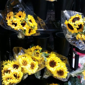 Costco - Always a nice selection of flowers. Always gets me out of trouble - Wholesale Stores Near Me - Melville, New York Costco - Always a nice selection of flowers. Always gets me out of trouble - Wholesale Stores Near Me - Melville, New York