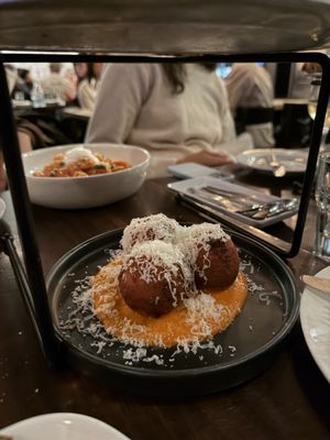 Fiorella Polk by null