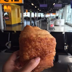 Antone Artisan Boulanger - Chocolatine (chocolate croissant)