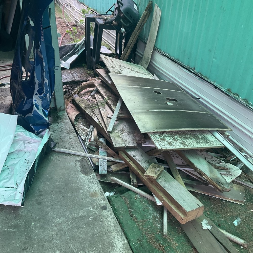 GRITTYS HAULING 20 Photos Spanaway, Washington Junk Removal