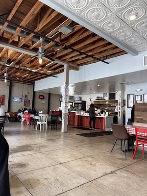 Gus's World Famous Fried Chicken by null