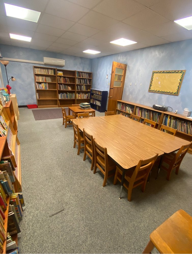Deer Lakes Nursery School - childcare center in Cheswick, PA