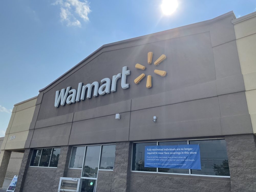 WALMART CLOSED Updated September 2024 17 Photos & 32 Reviews