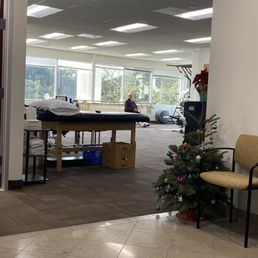 Waiting area and open therapy room