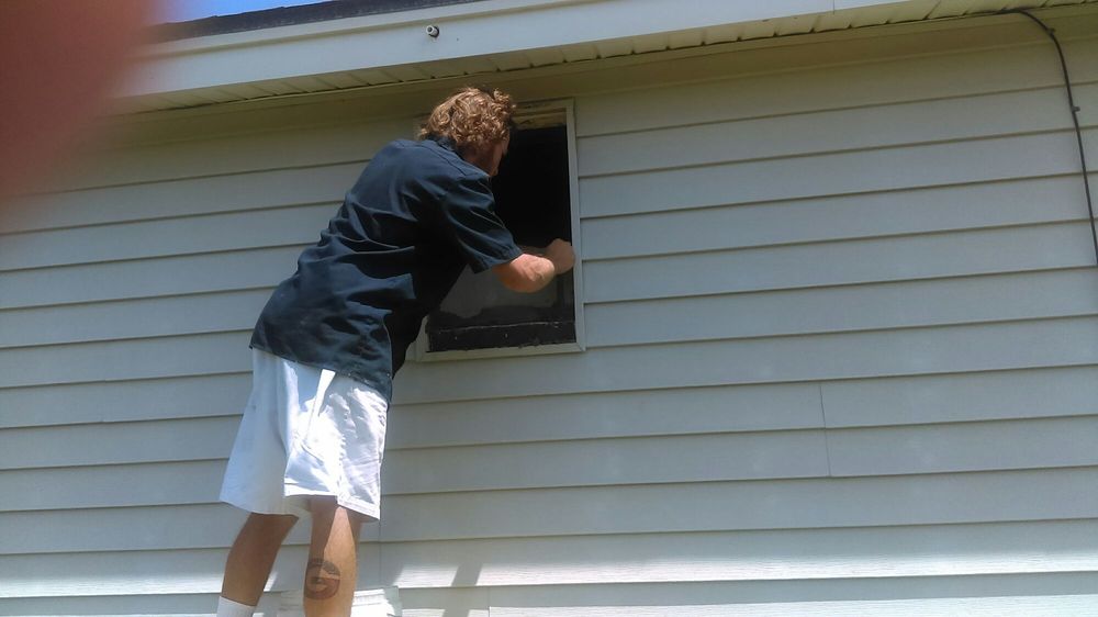 Slide of Guys & A Truck