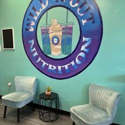 Wild’N Out Nutrition - Nice chairs
