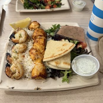 Luna Grill Lakewood - She - Mediterranean Near Me - Lakewood, California