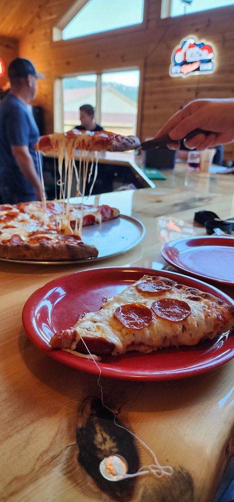 The Nemo Mercantile Pizza & Pub Logo