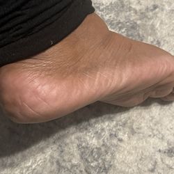Pedicure not done well ( Rushed in the service).