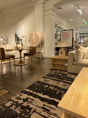 Crate & Barrel by null