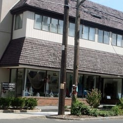 Greenwich Hospital Auxiliary Thrift Shop