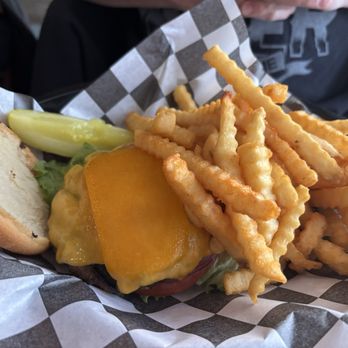 Gateway Bar and Liquors - Gateway Burger on Gluten Free Bun - Sports Bars Near Me - Atlantic Highlands, New Jersey Gateway Bar and Liquors - Gateway Burger on Gluten Free Bun - Sports Bars Near Me - Atlantic Highlands, New Jersey